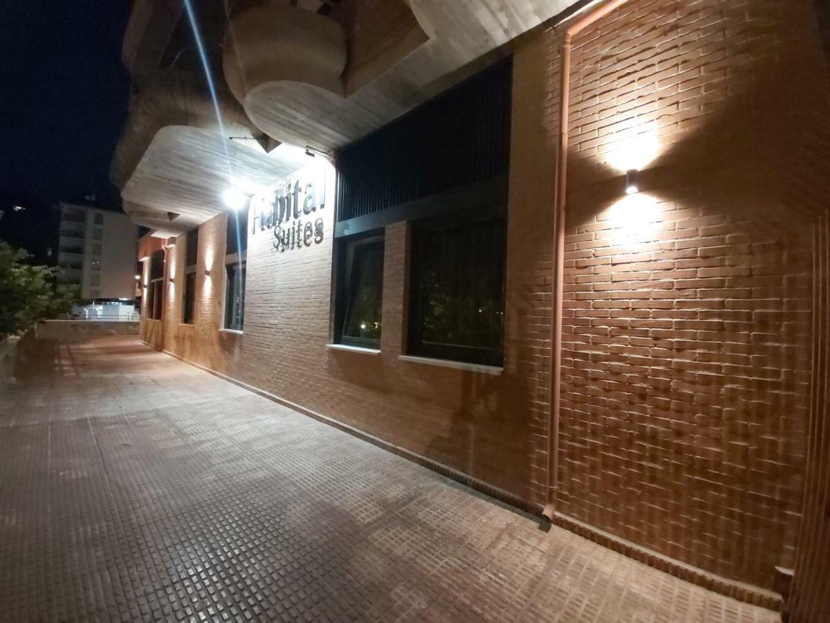 ז'אקה Habital Suites מראה חיצוני תמונה